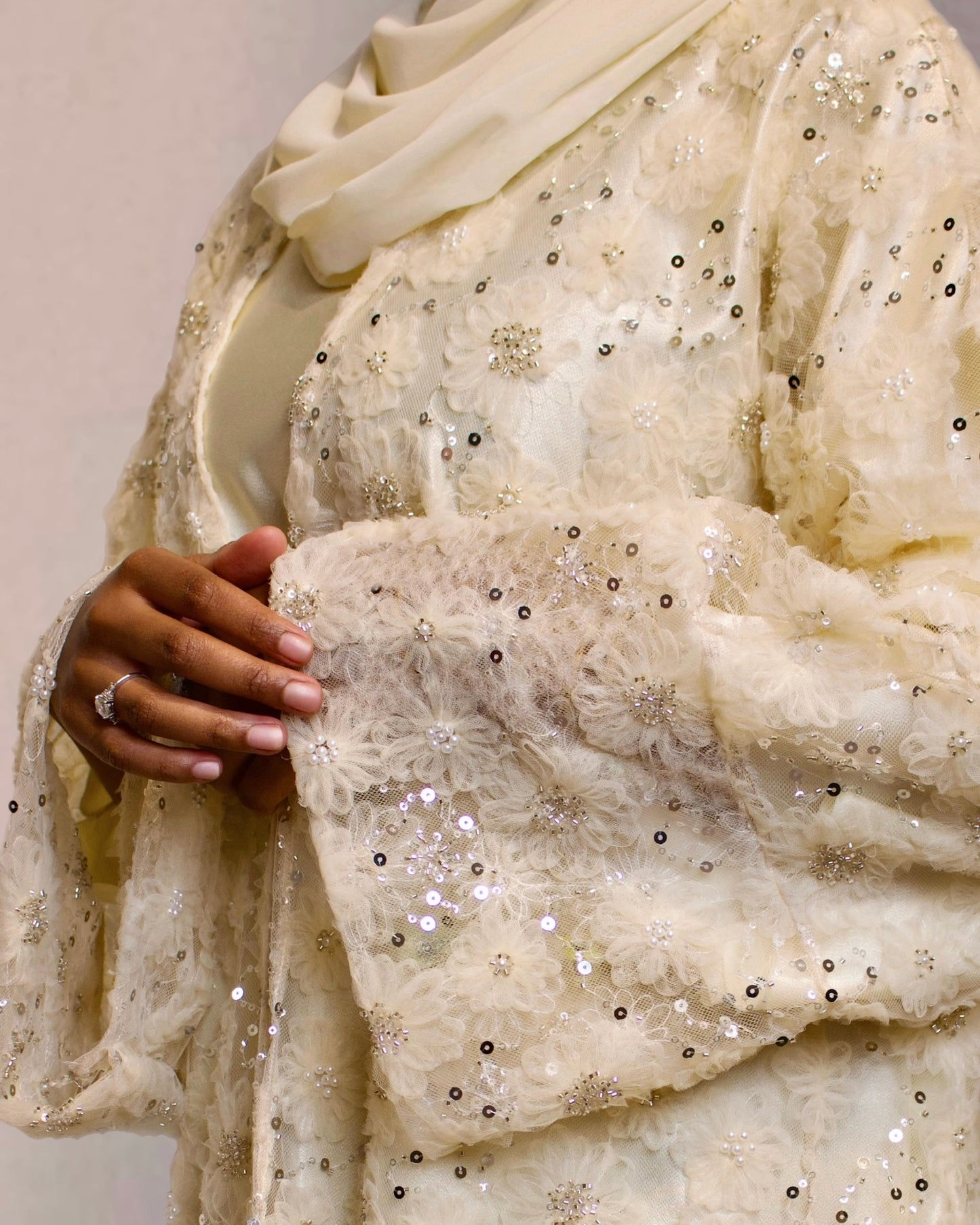 CREAM JAMEELAH ABAYA